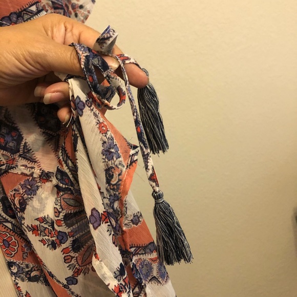 Cape, Coverup or Kimono - Picture 5 of 10